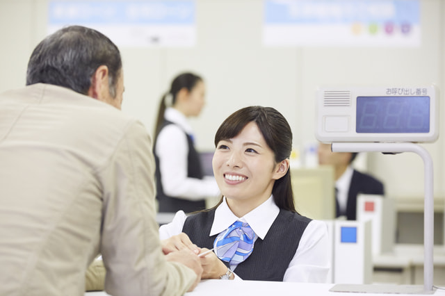 受付窓口の除菌殺菌にCELAセラ水